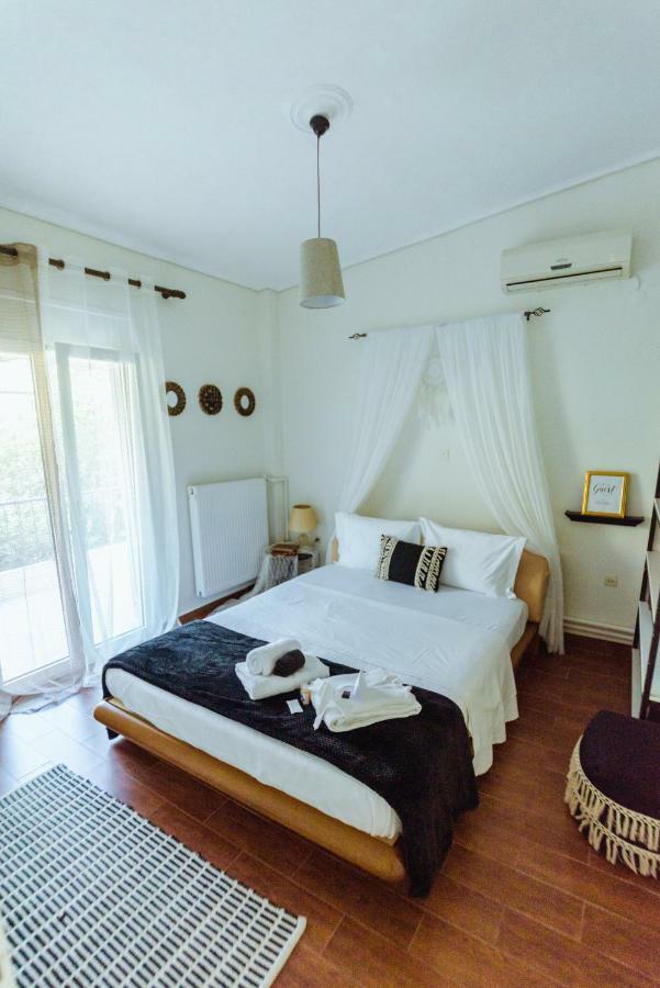 Akadimia Luxury Apartment Mytilíni Exterior foto
